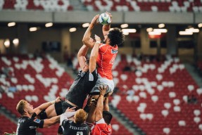 开云kaiyun-中国女篮在国际友谊赛中豪取胜利，士气高昂，中国女篮国际比赛