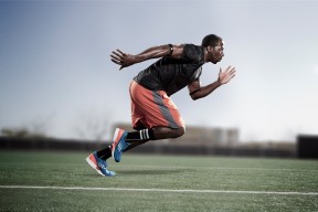 kaiyun网站-“德甲战火升腾，豪门纷纷破纪录”，德甲榜首大战