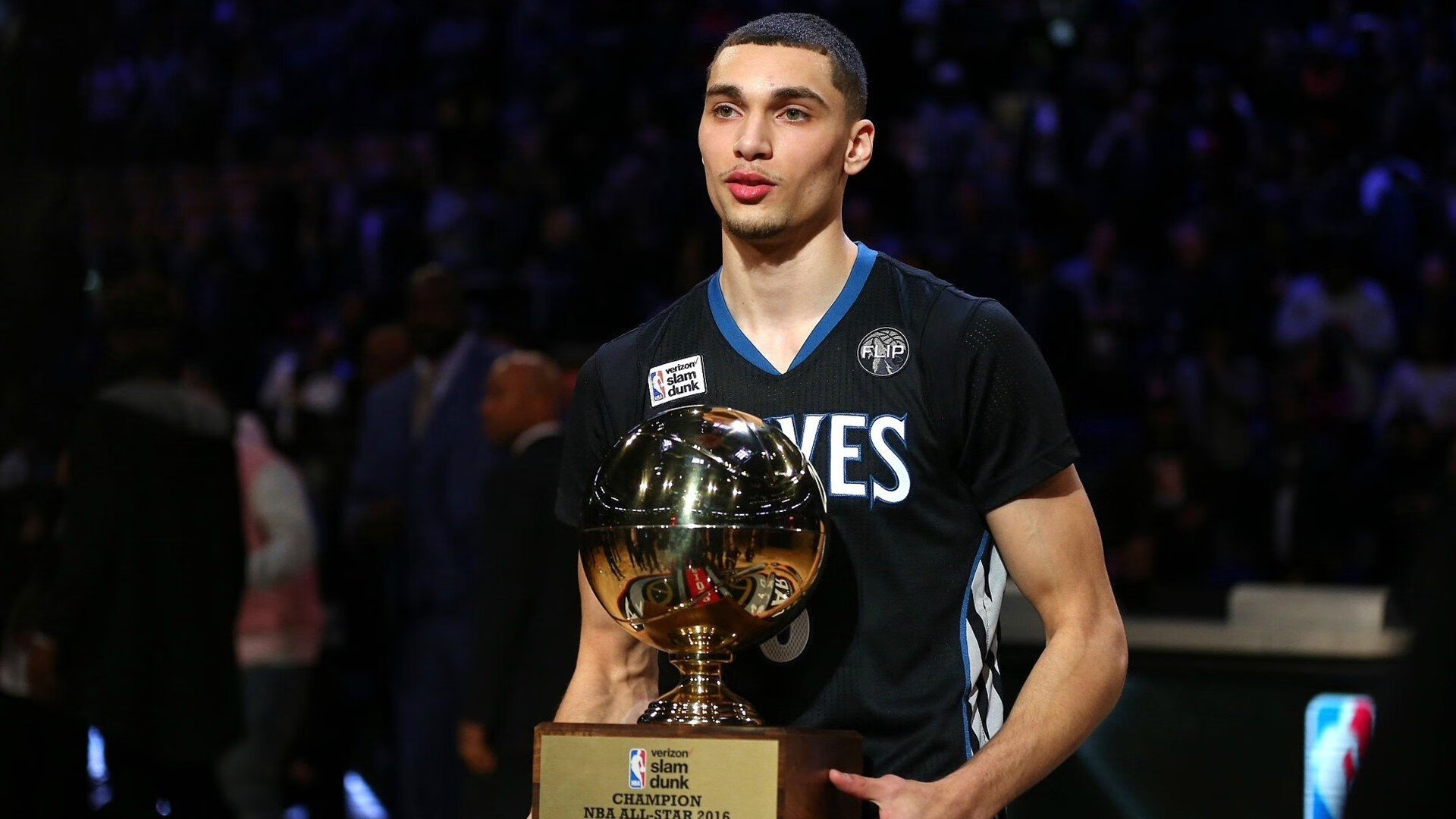 世界篮坛名家在中国举行篮球大师巡回赛，引领行业新高度，篮球世界大赛冠军