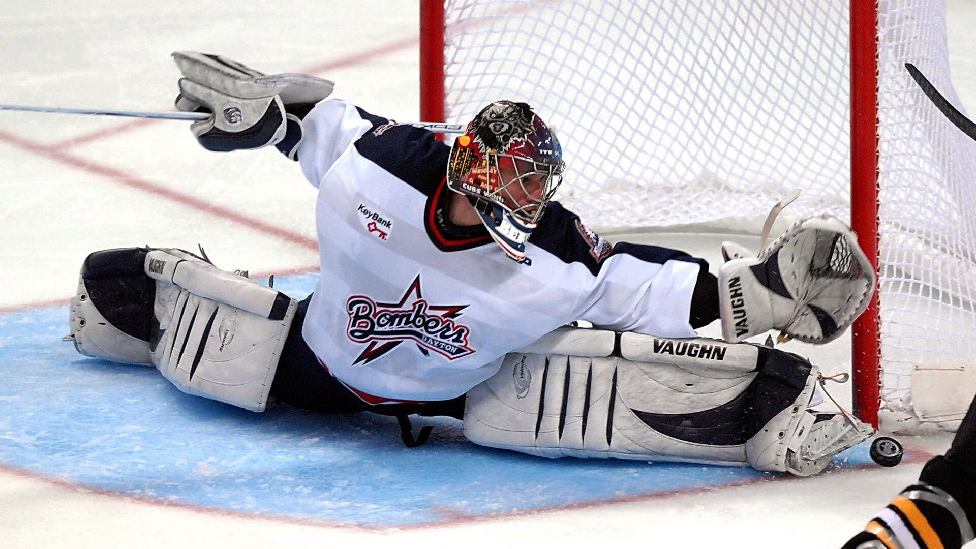 体育新闻中心推动体育视频内容多语言自动翻译,体育新闻播报视频